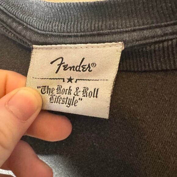 2000s Y2K Fenders Guitar Big Print Graphic Tee - Picture 3 of 3